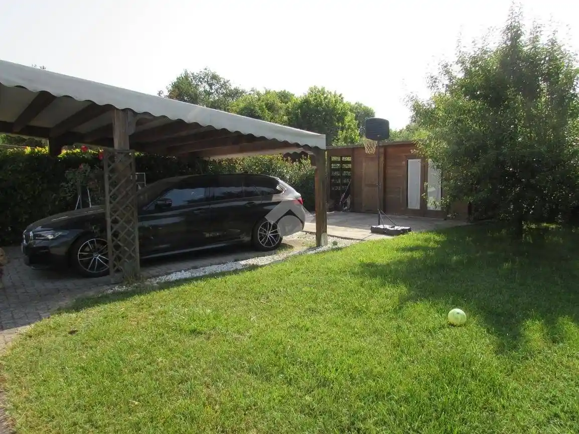 Villa in vendita a Castelfranco Emilia