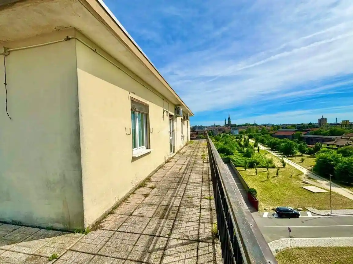 Appartamento in vendita a Novara