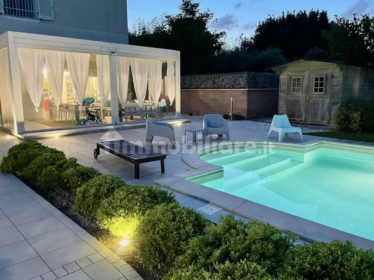 Villa in vendita a Cascina