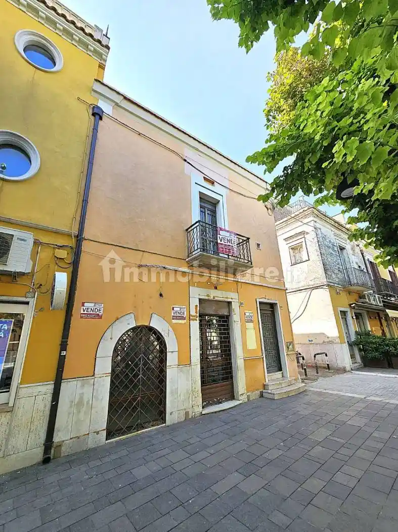 Palazzo - Edificio in vendita a San Severo