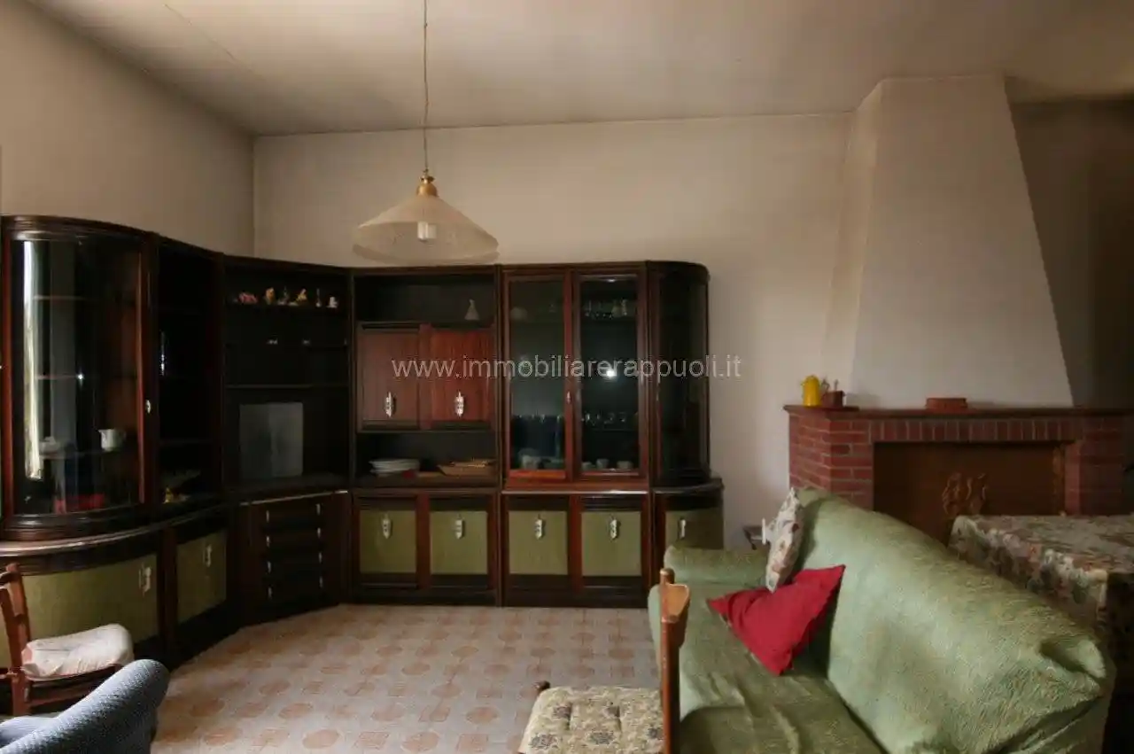 Casa indipendente in vendita a Sinalunga