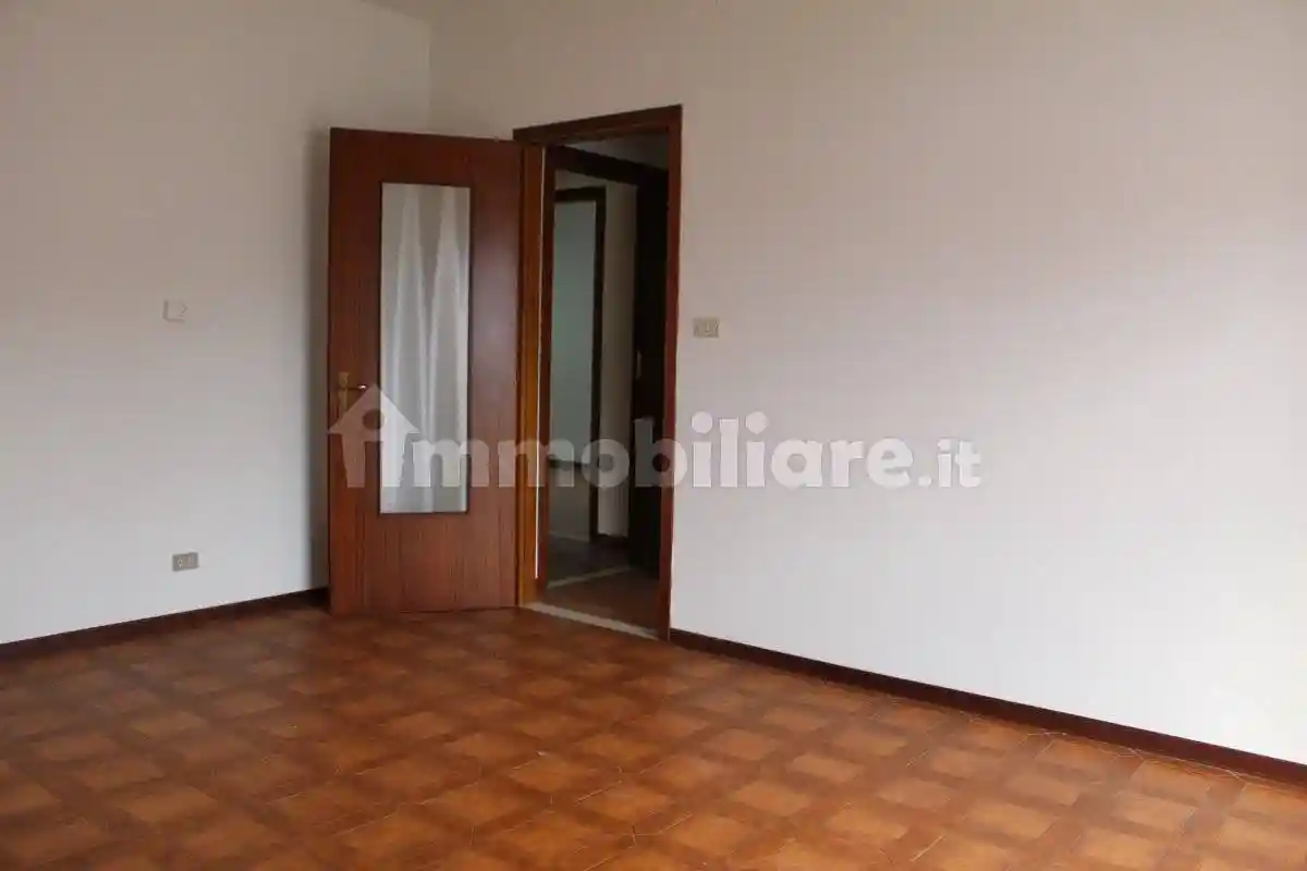 Appartamento buono stato, secondo piano, Centro, Stienta - foto 5