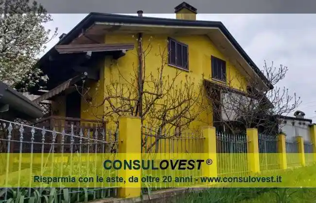 Villa in vendita a Rovello Porro