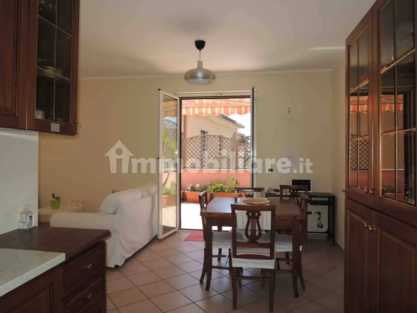 Trilocale via Aurelia 121, Centro, Ceriale - foto 2