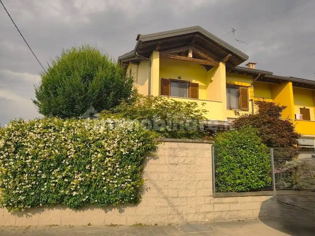 Villa in vendita a Cassolnovo