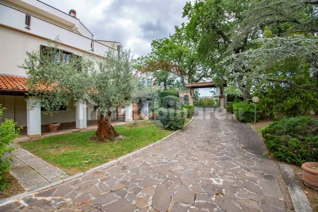 Villa unifamiliare Contrada Colle Cucco 14, Bucchianico - foto 3