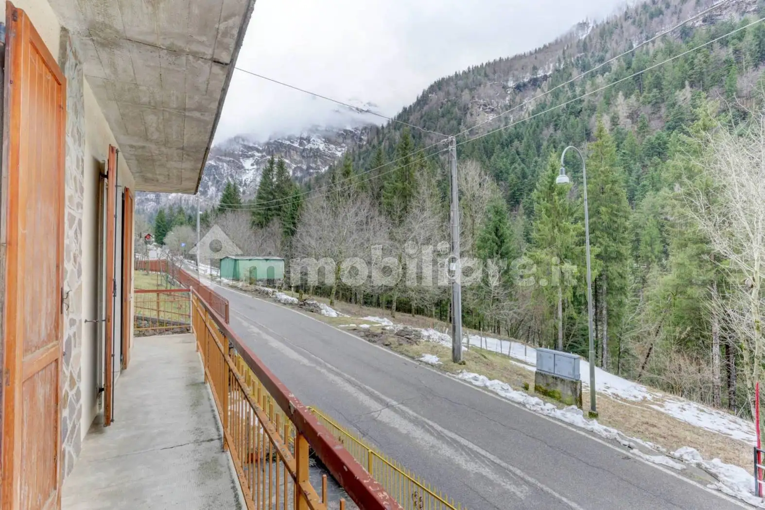 Appartamento in vendita a Roncobello