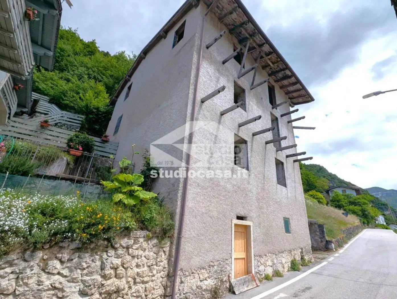 Casa indipendente in vendita a Terragnolo