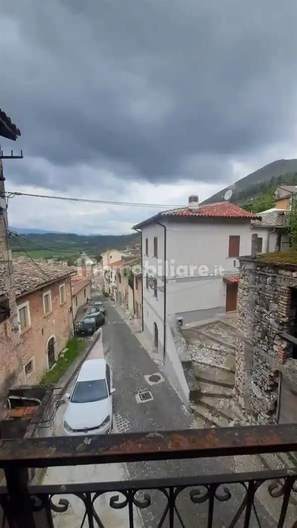 Appartamento via del  Castello  3, Centro, Scurcola Marsicana - foto 2