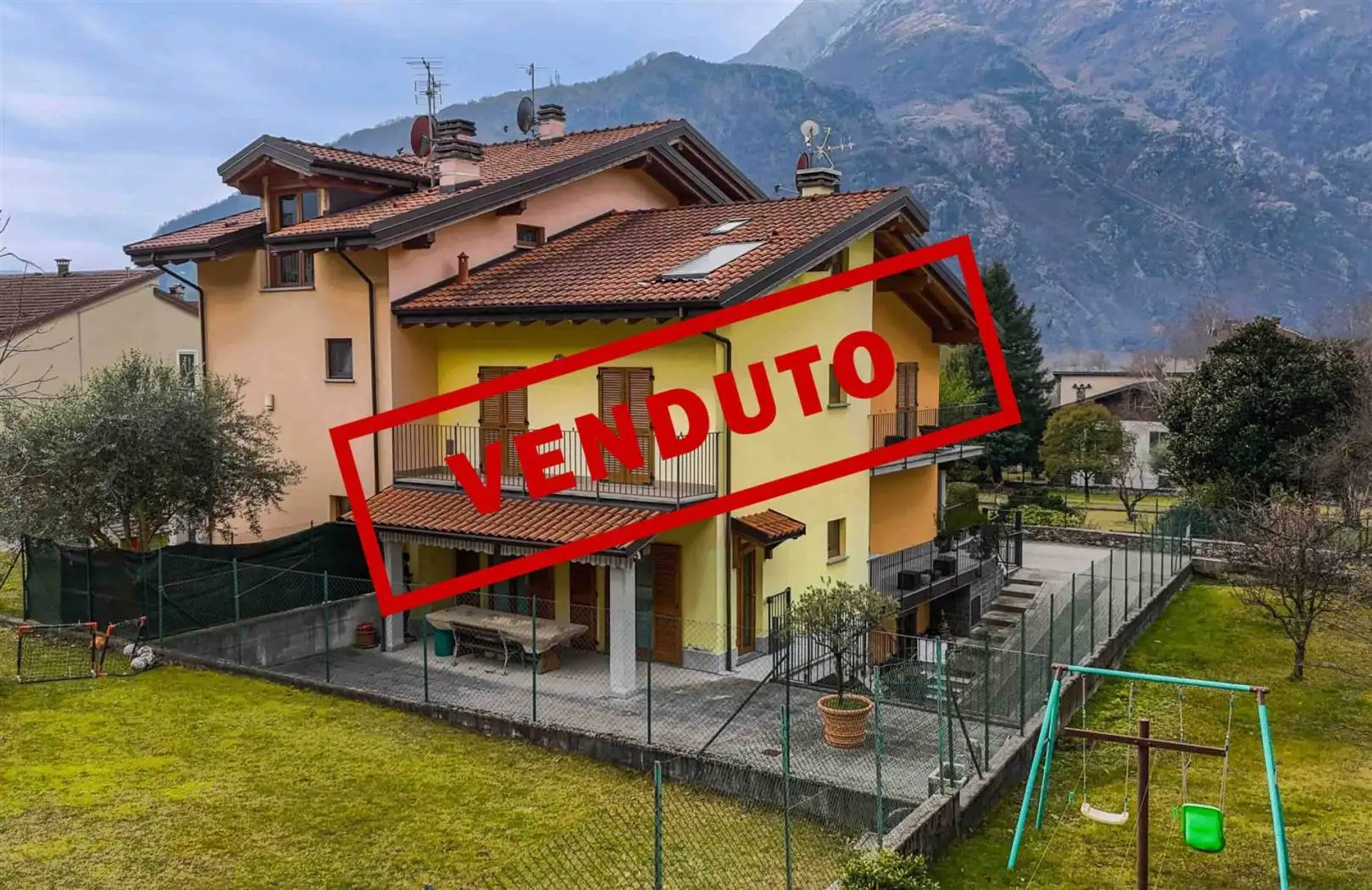 Villa in vendita a Novate Mezzola