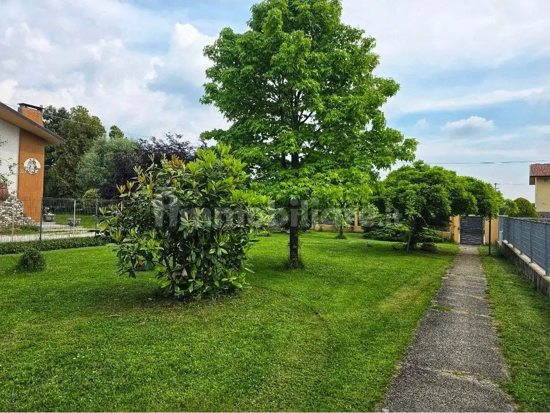 Villa in vendita a Majano