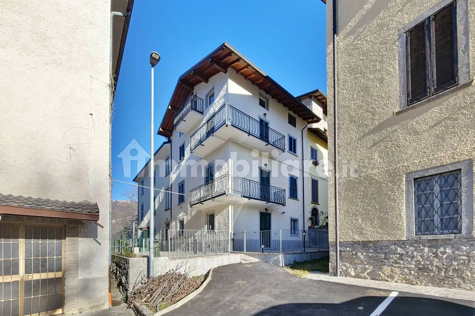 Appartamento in vendita a Rota d'Imagna