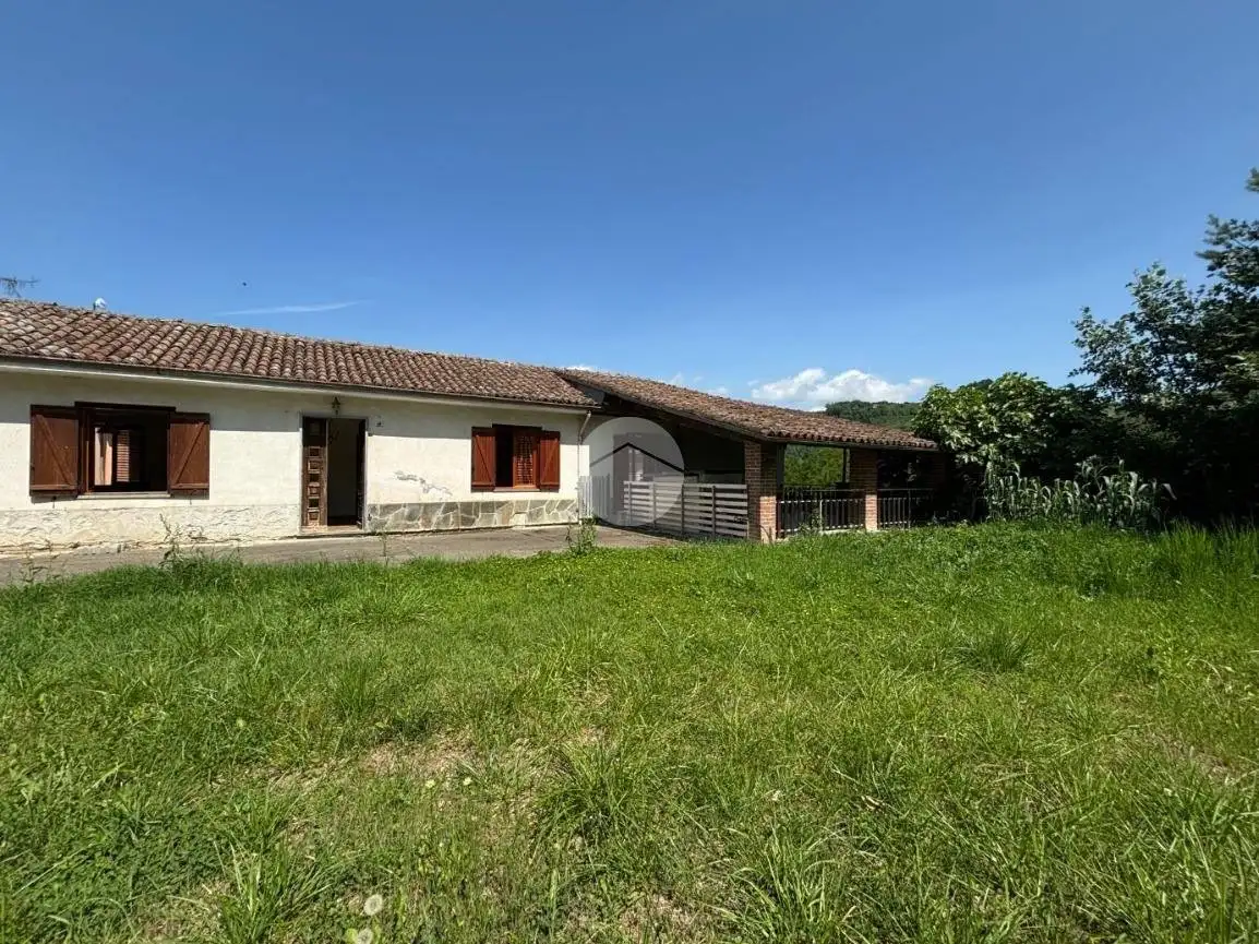 Casa indipendente in vendita a Calamandrana