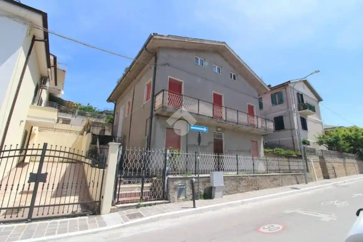 Terratetto unifamiliare via G. Di Marzio 41, Centro, Spoltore - foto 2