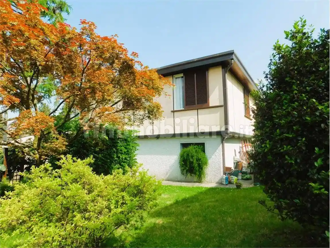 Villa in vendita a Somma Lombardo