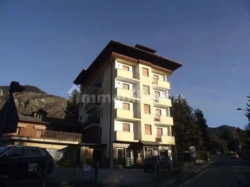 Appartamento in vendita a Castione della Presolana