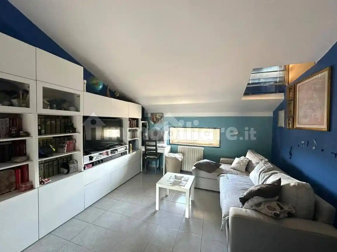 Quadrilocale via Giovanni Battista 14, Emanuele II, C. Colombo, Morelli e Silvati, Avellino - foto 4