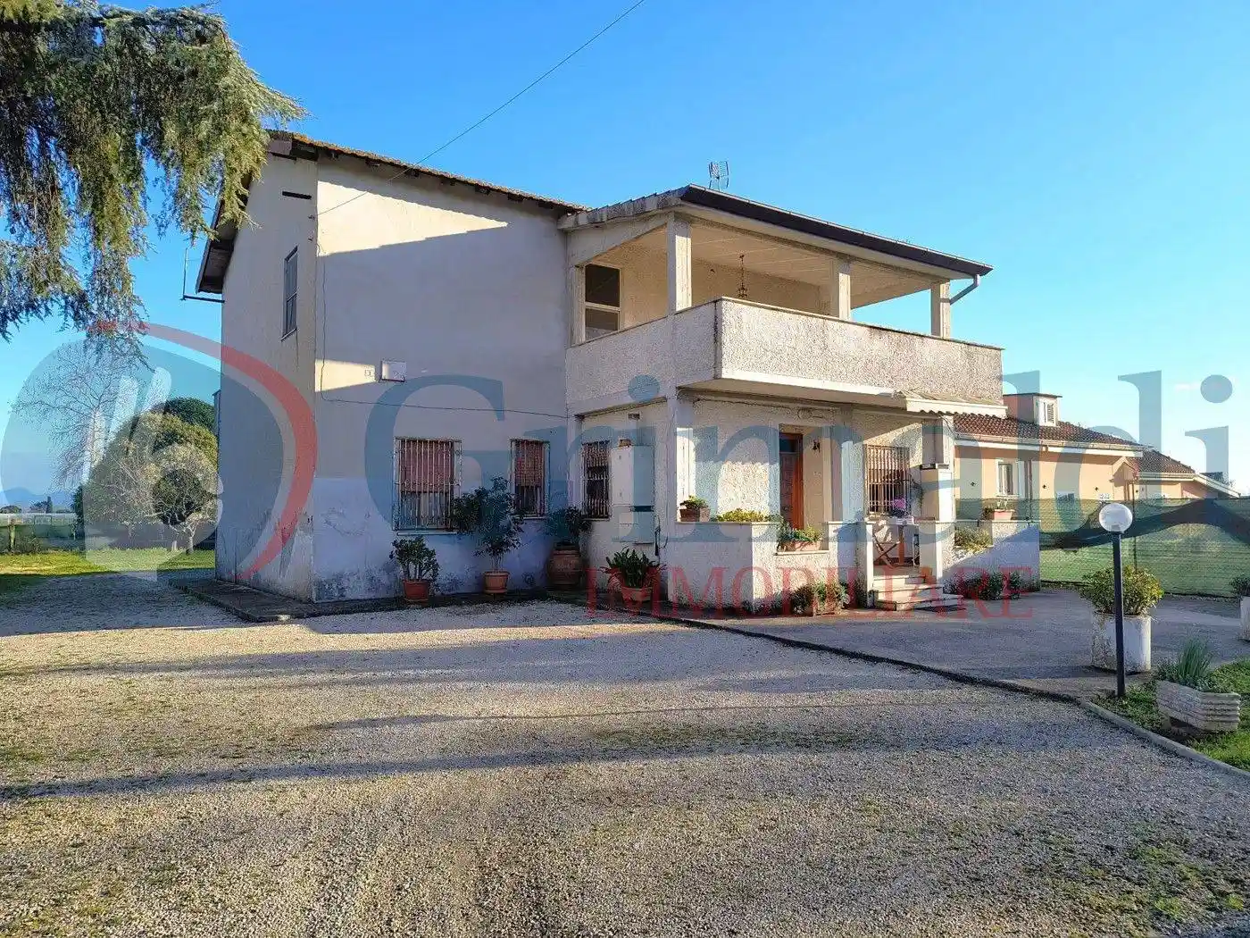 Villa in vendita a Latina