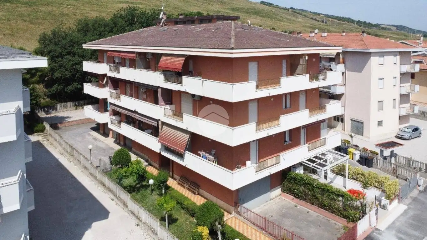 Appartamento in vendita a Pineto