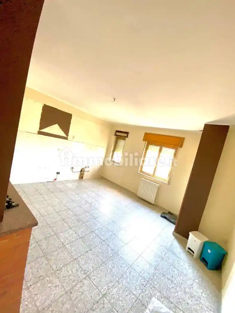 Quadrilocale via Michelangelo 10, Centro, Spezzano della Sila - foto 3