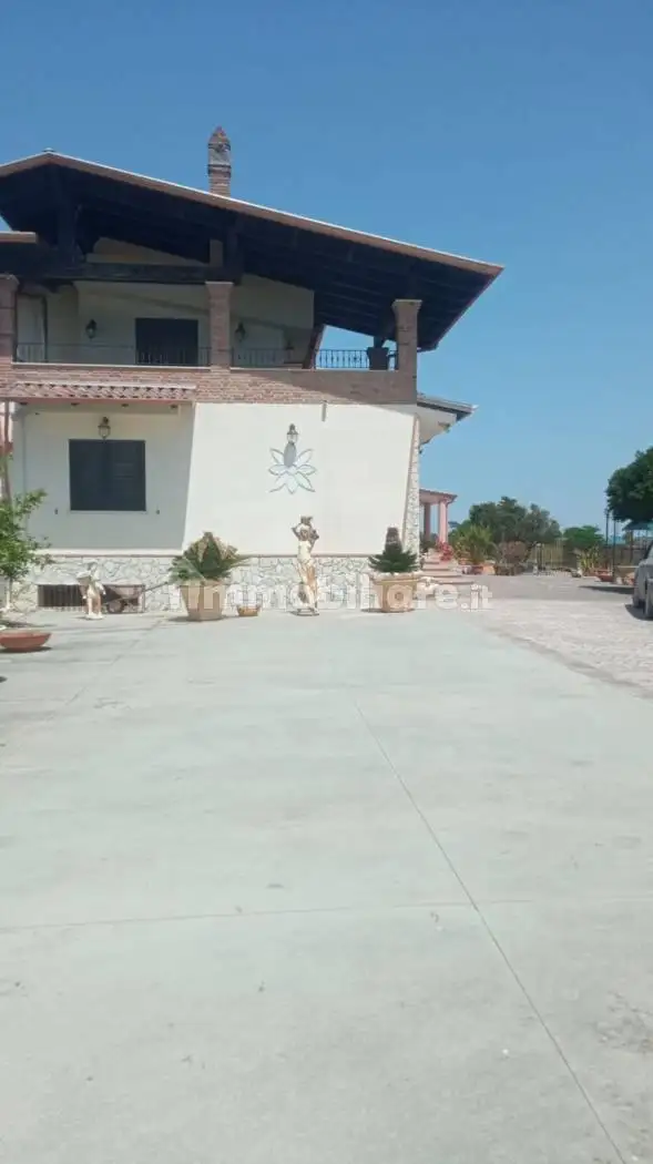 Villa bifamiliare via Potenza 7, Pinetamare, Castel Volturno - foto 2