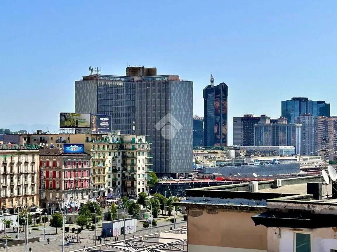 Appartamento in vendita a Napoli
