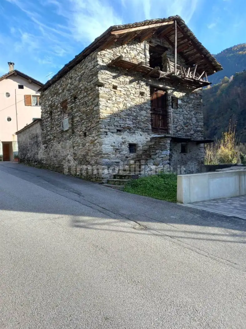 Rustico - Casale in vendita a Chiavenna