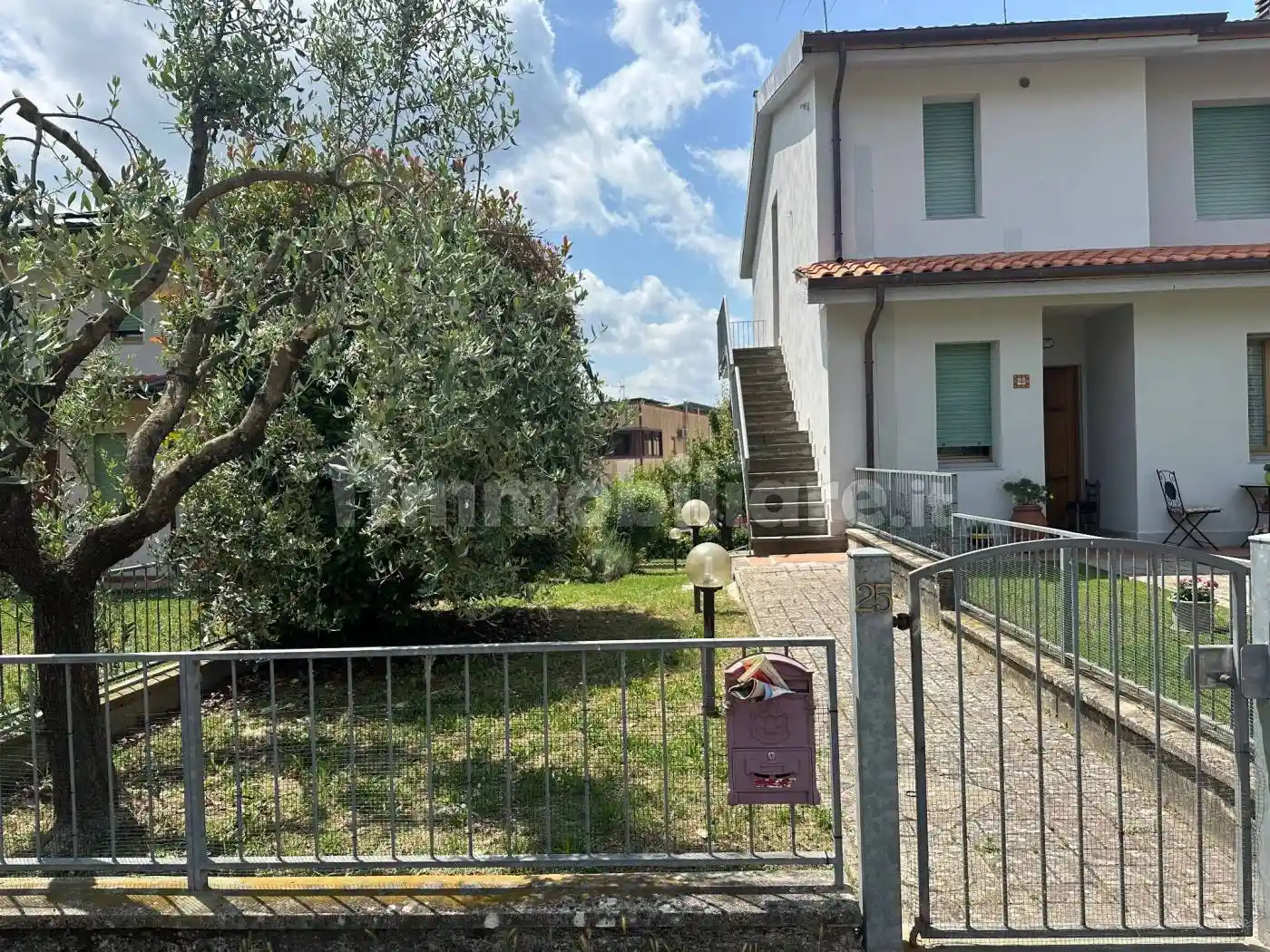 Appartamento in vendita a Pratovecchio e Stia