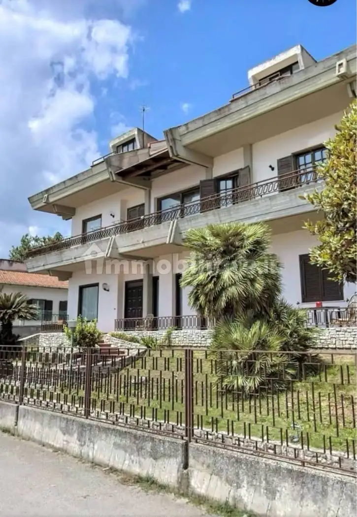 Appartamento in vendita a Teano