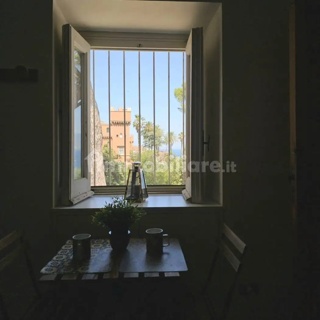 Appartamento in affitto a Vico Equense