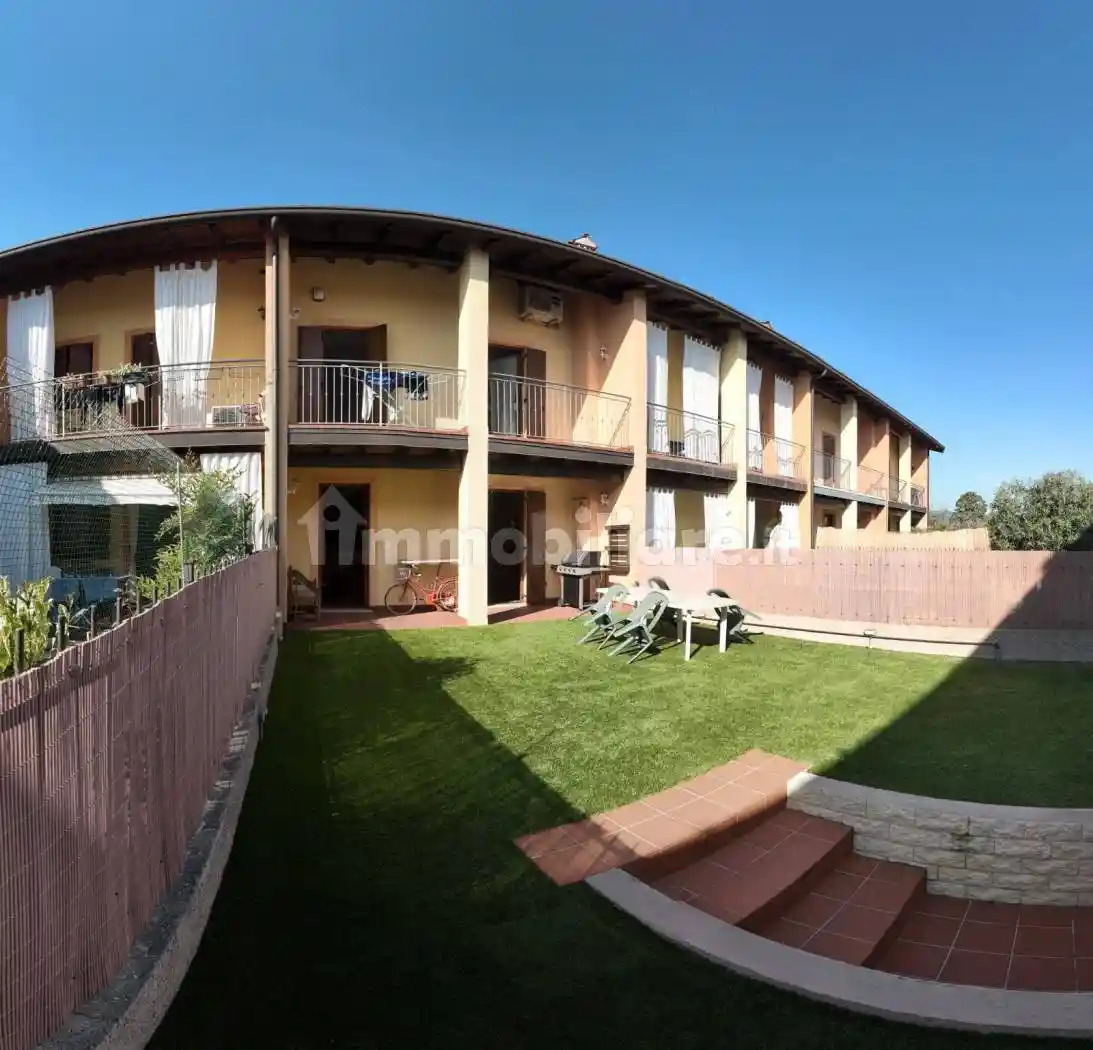 Villetta a schiera in vendita a Provaglio d'Iseo