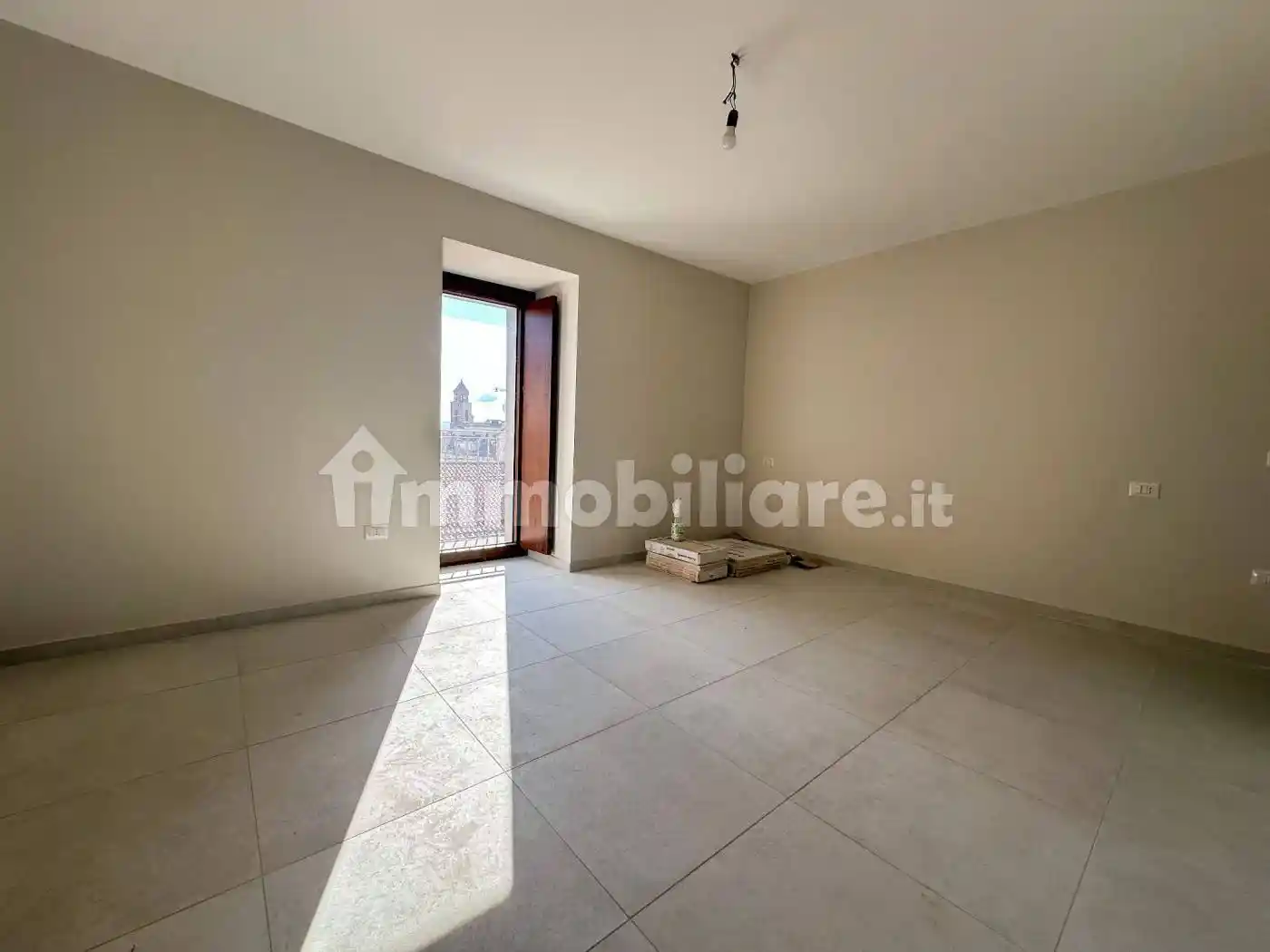 Trilocale largo Gagliardi 17, Centro, Avigliano - foto 2