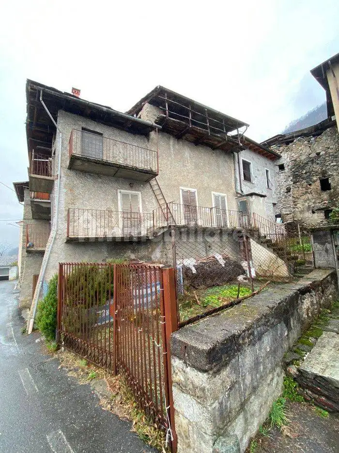 Casa indipendente in vendita a Tresivio