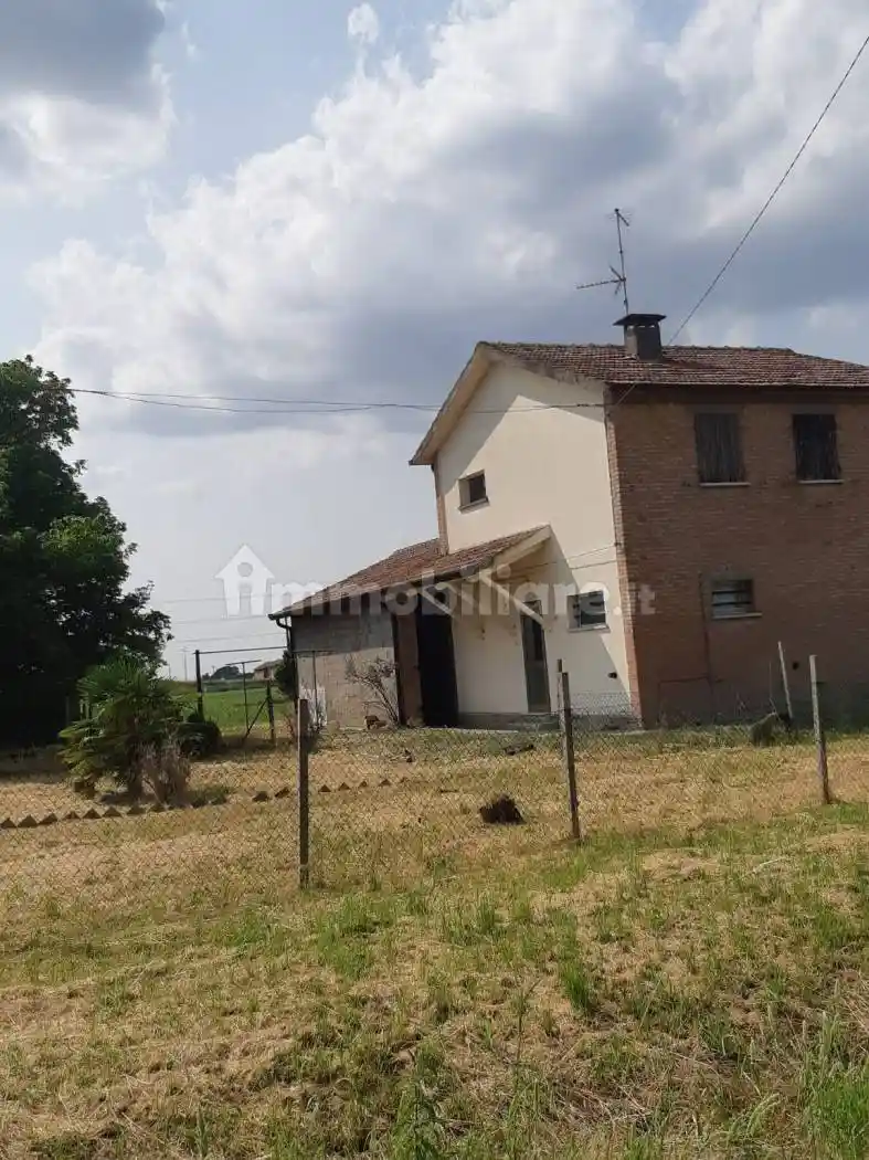 Rustico - Casale in vendita a Ostellato