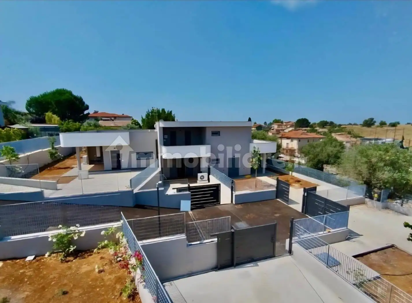 Villa in vendita a Aprilia