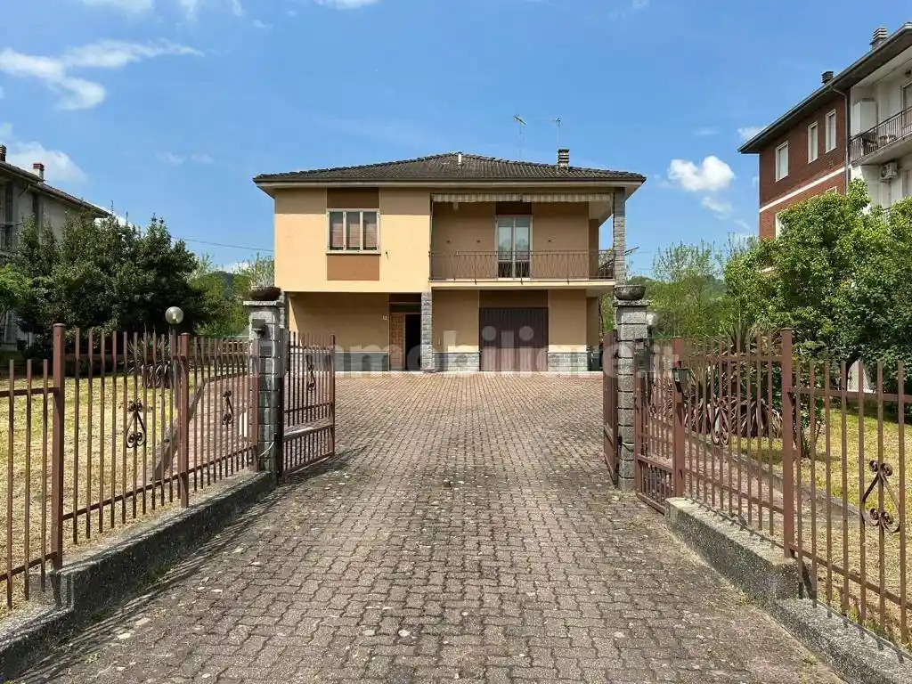Villa in vendita a Gavi