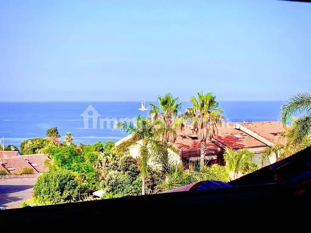 Villa in affitto a Acireale