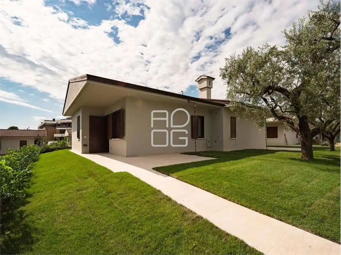 Appartamento in vendita a Desenzano del Garda