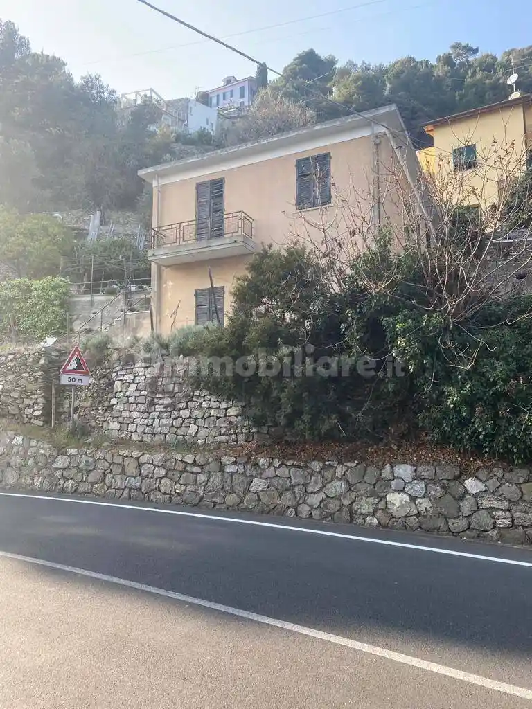 Villa unifamiliare via Francesco Maria Giancardi, Cavia, Regione Monti, Alassio - foto 3