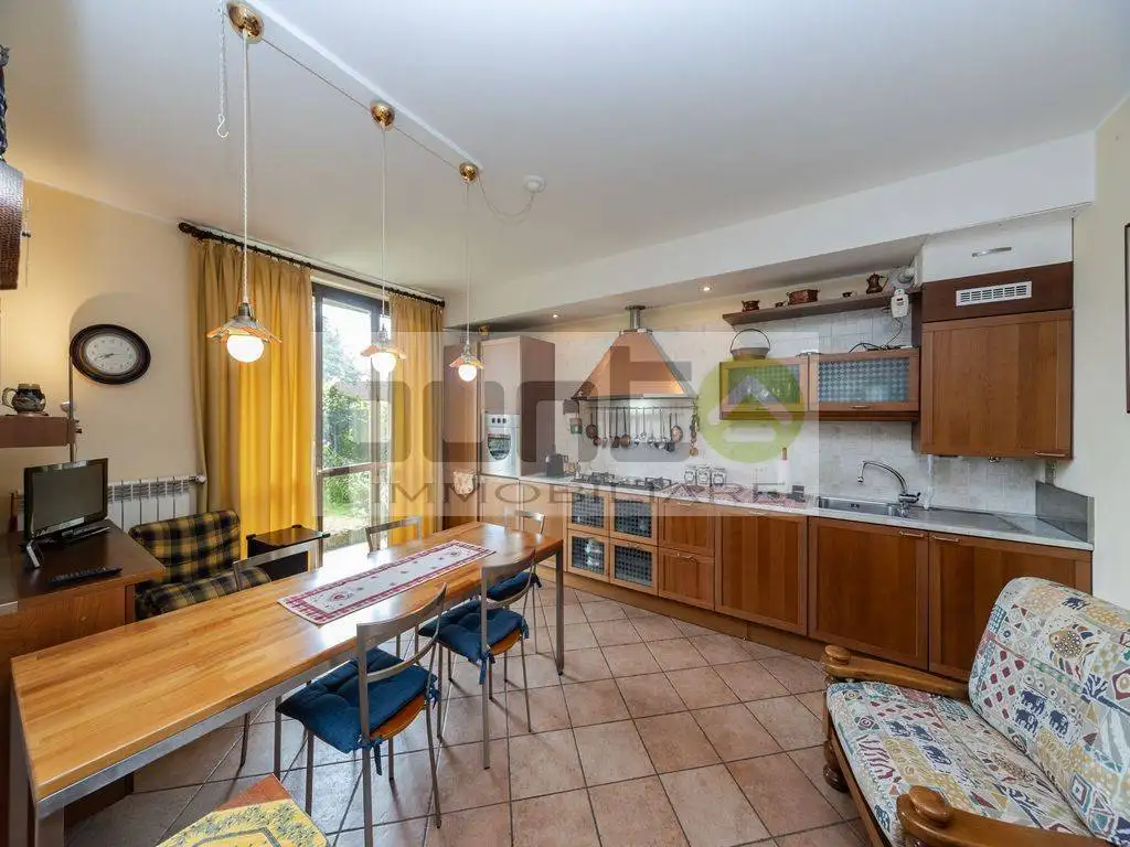 Trilocale via Santa Valeria, Caglio - foto 5