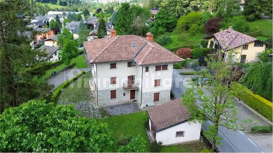 Appartamento in vendita a Castione della Presolana