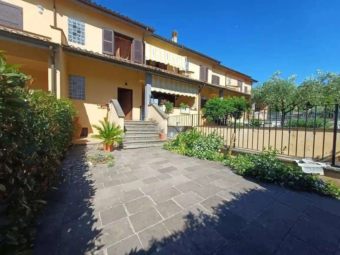 Villetta a schiera - foto 2