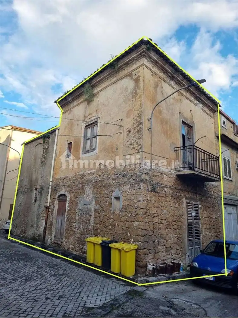 Terratetto unifamiliare 140 m², Delia - foto 2