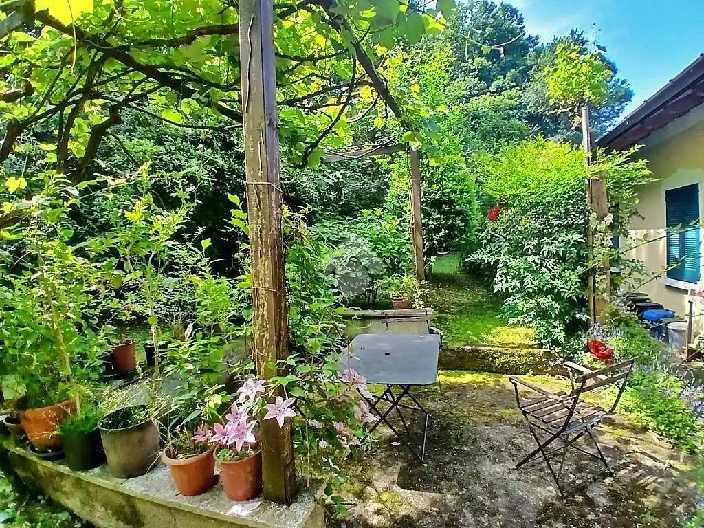 Villa in vendita a Taino