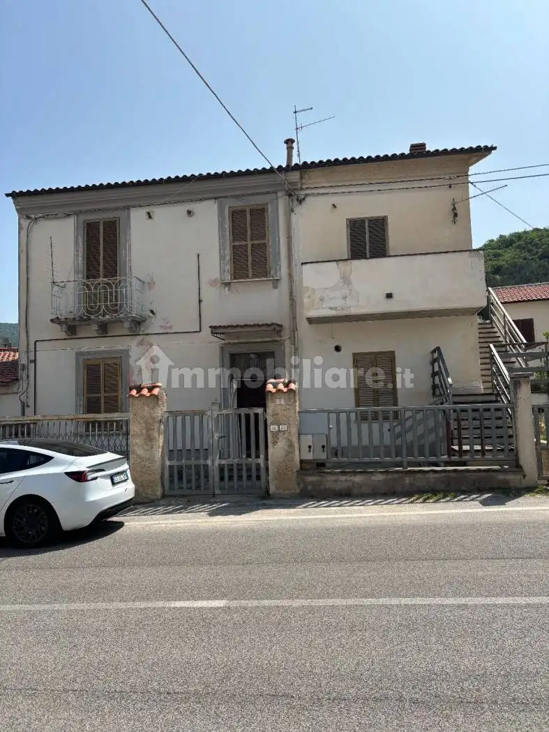 Appartamento in vendita a Castelvecchio Subequo