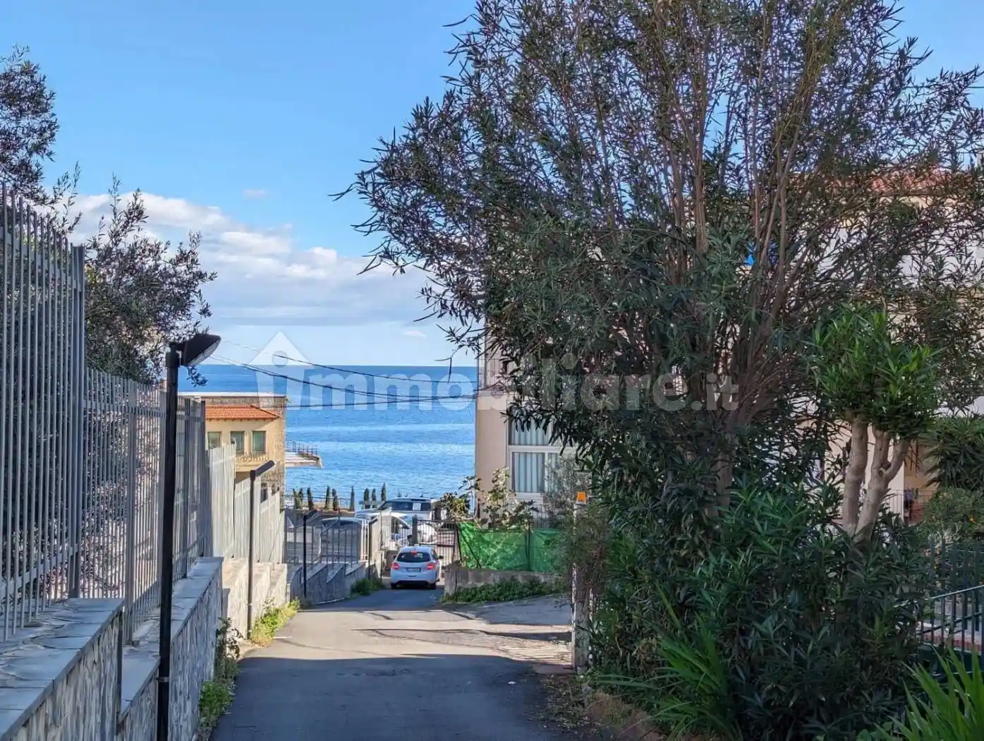 Appartamento in vendita a Aci Castello