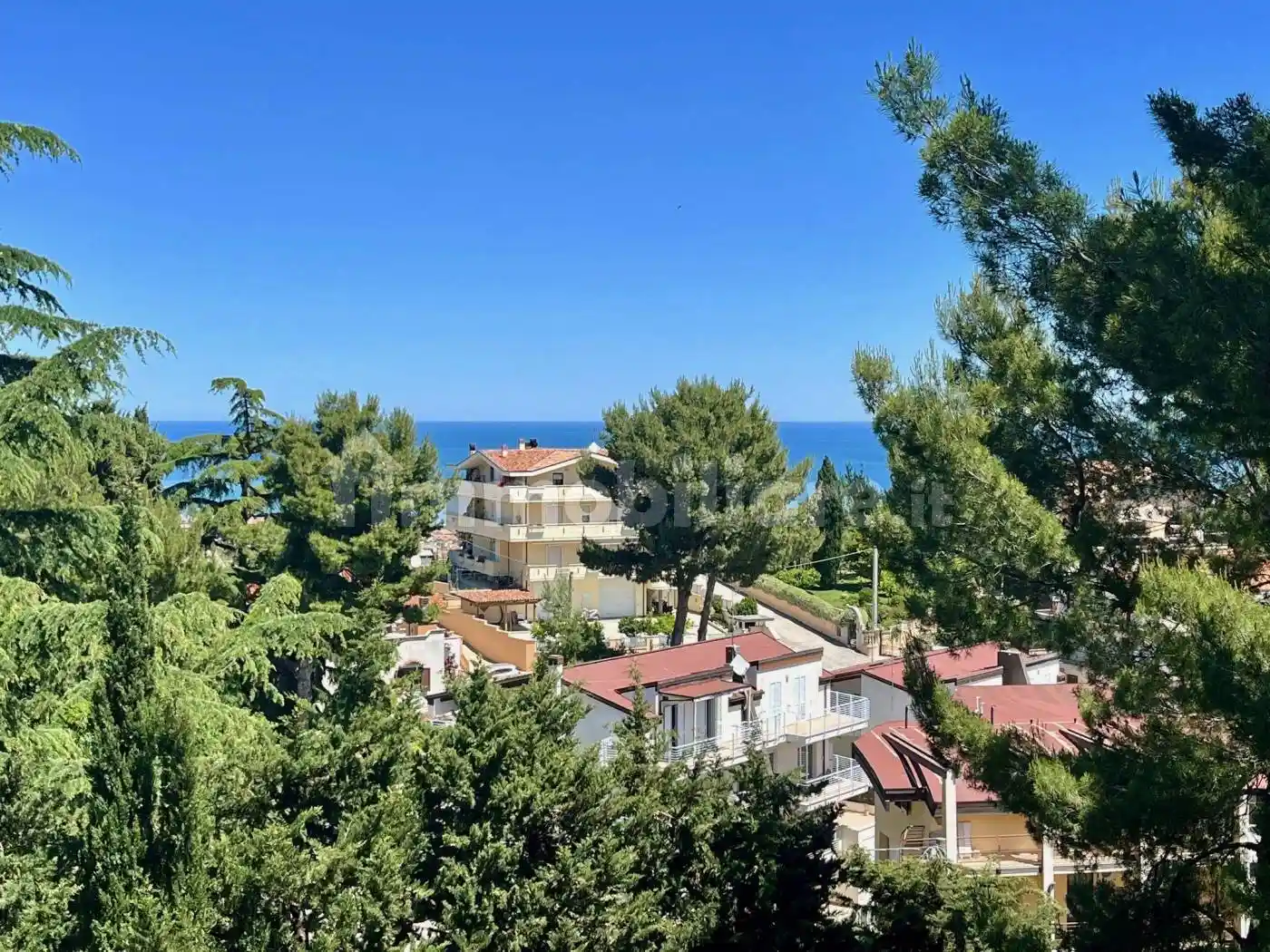 Trilocale Strada Comunale Case d'Agnese, Montesilvano Colle, Montesilvano - foto 2