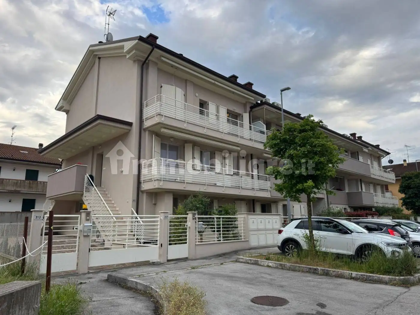 Appartamento in vendita a Longiano