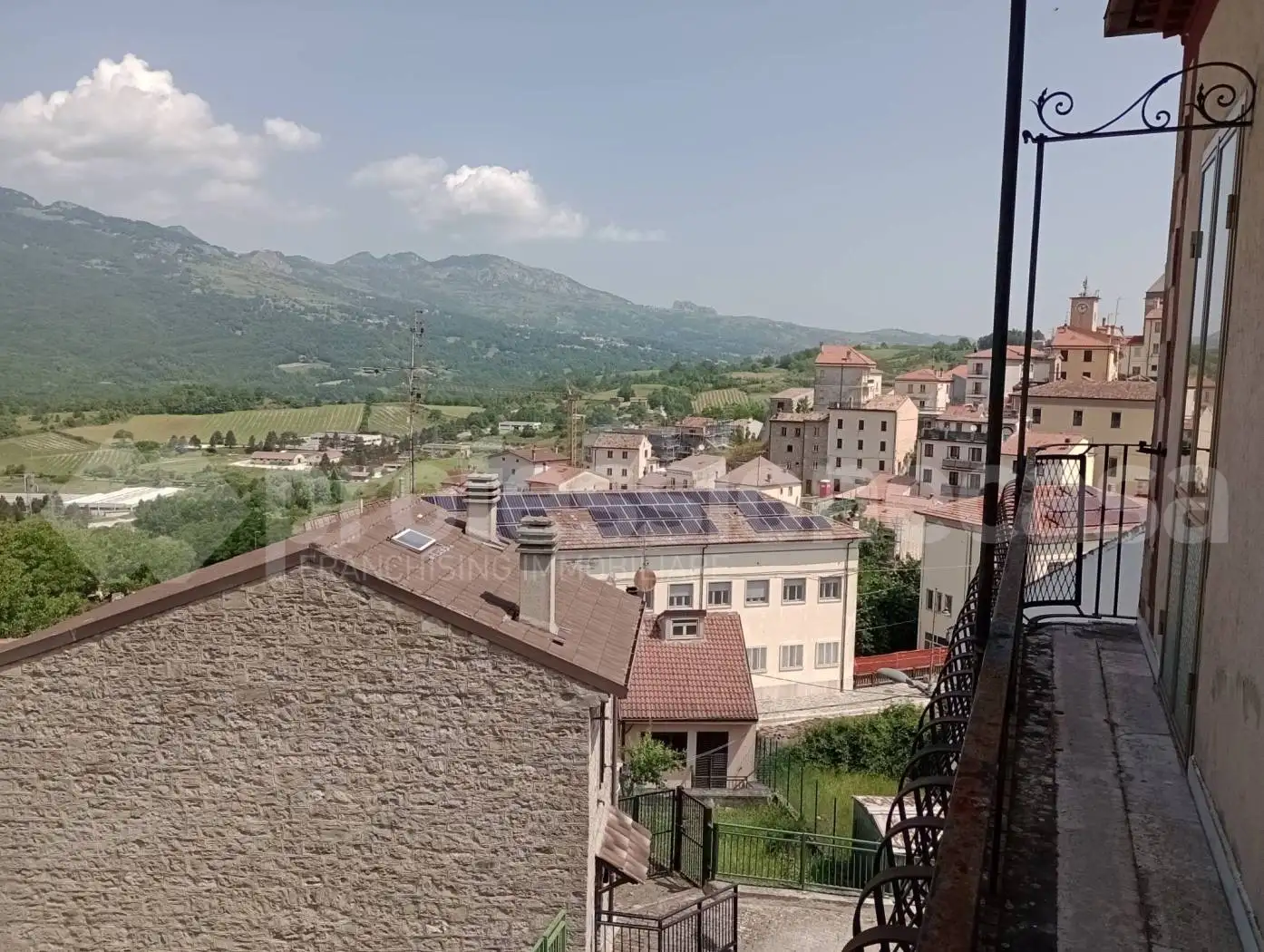 Casa indipendente in vendita a Castel del Giudice