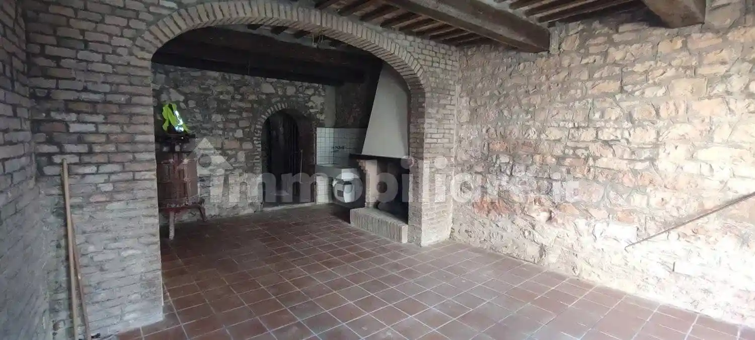 Villa in vendita a Fabriano